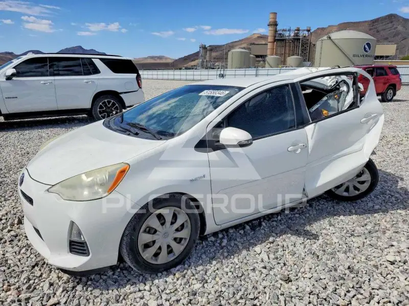 2013 Toyota PRIUS photo