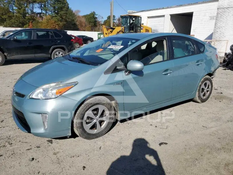 2013 Toyota PRIUS фото