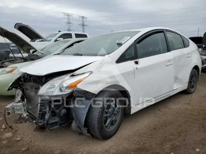 2013 Toyota PRIUS фото