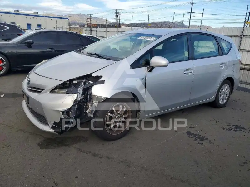 2013 Toyota PRIUS photo