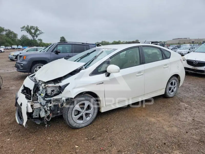 2013 Toyota PRIUS фото