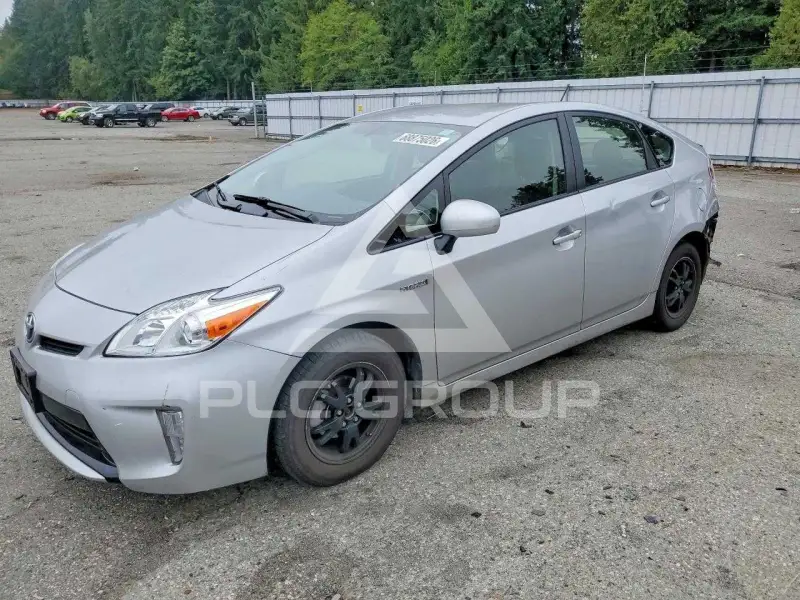 2013 Toyota PRIUS фото
