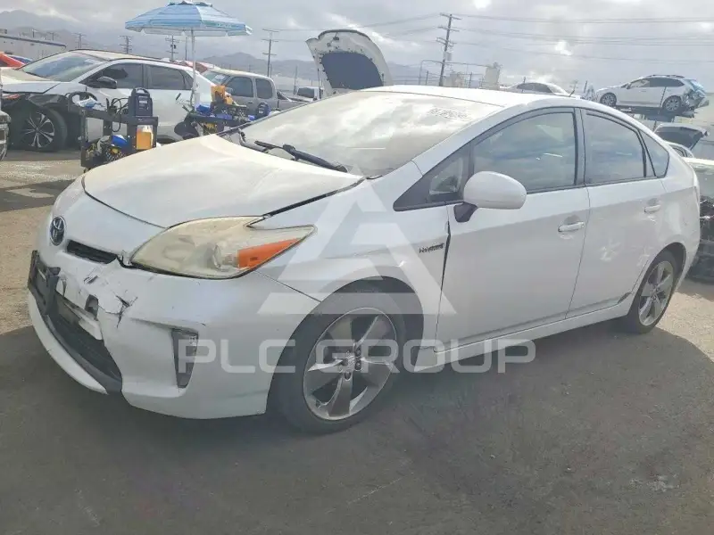 2013 Toyota PRIUS фото