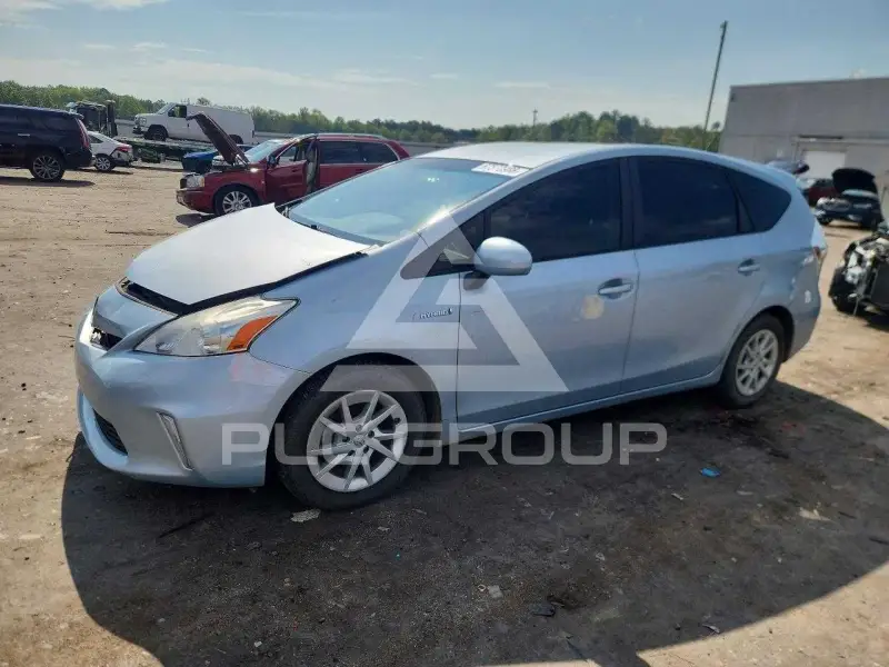2013 Toyota PRIUS photo