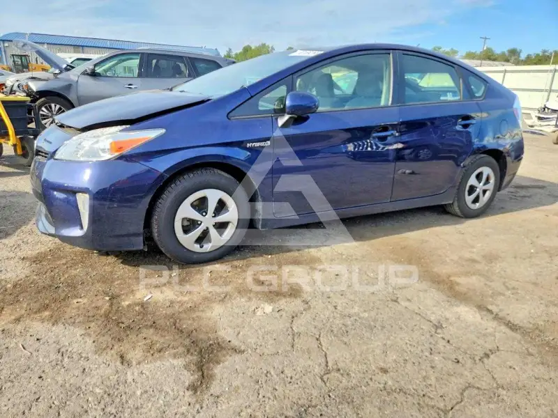 2013 Toyota PRIUS фото
