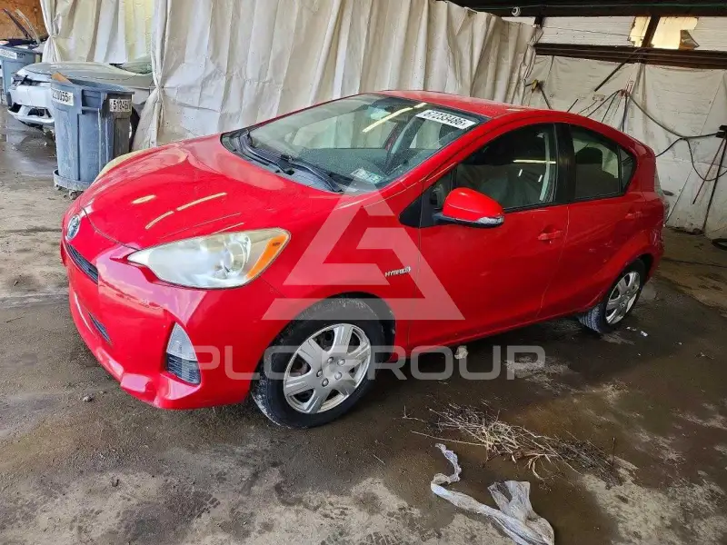 2013 Toyota PRIUS photo