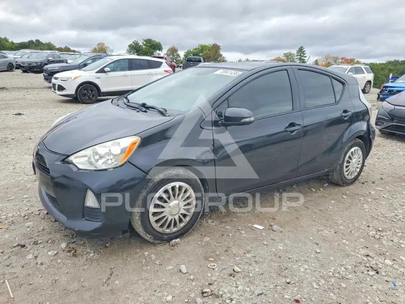 2013 Toyota PRIUS photo