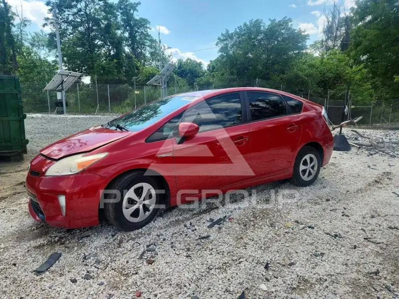 2013 Toyota PRIUS фото