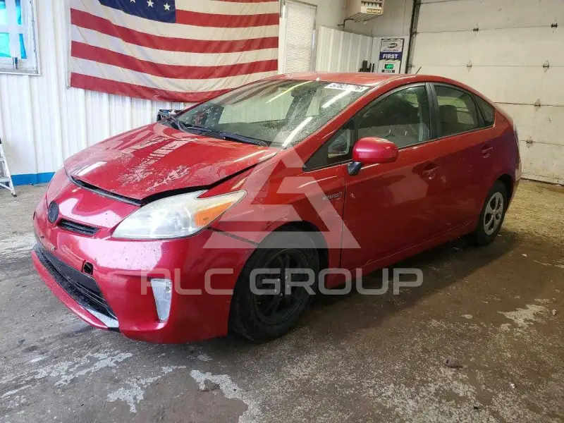 2013 Toyota PRIUS фото