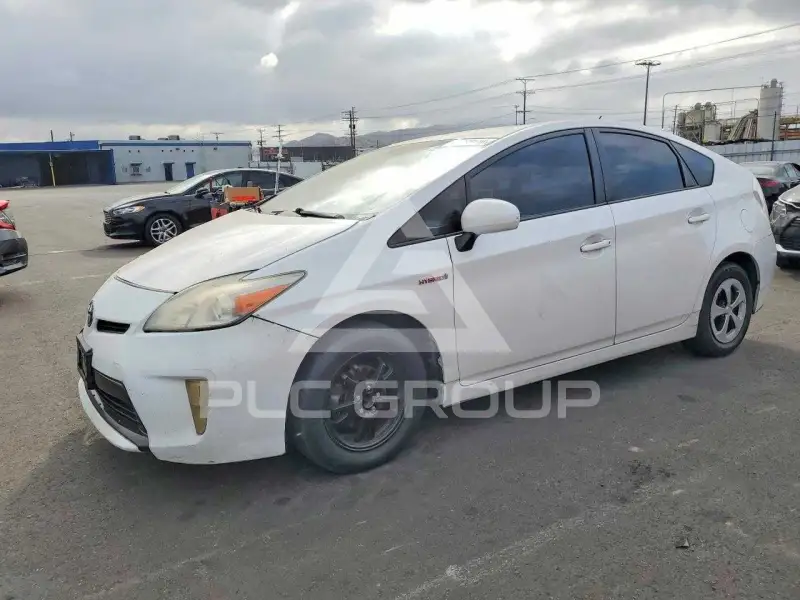2013 Toyota PRIUS фото
