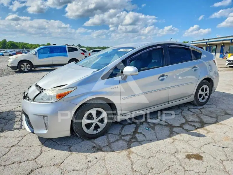 2013 Toyota PRIUS фото