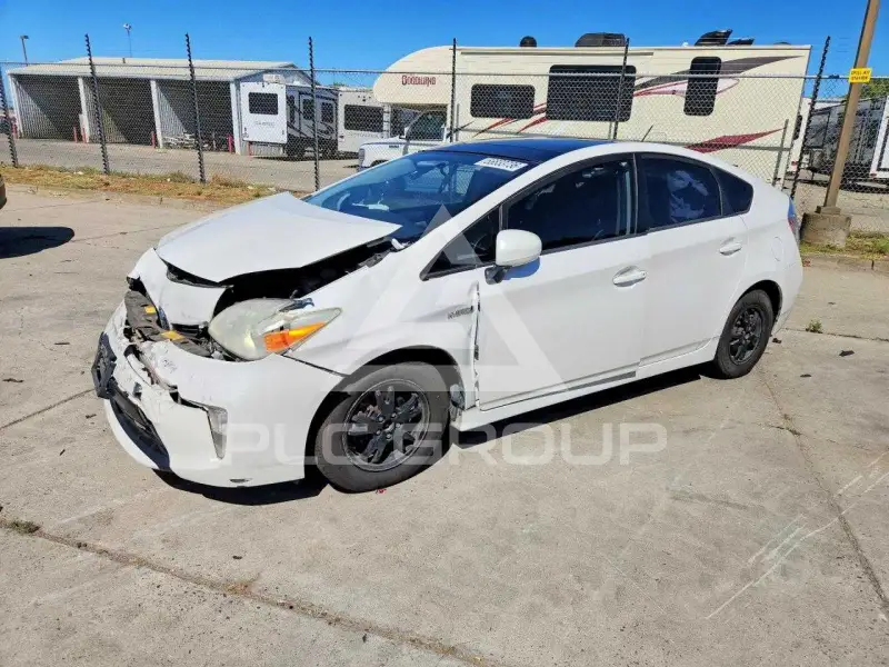 2013 Toyota PRIUS photo