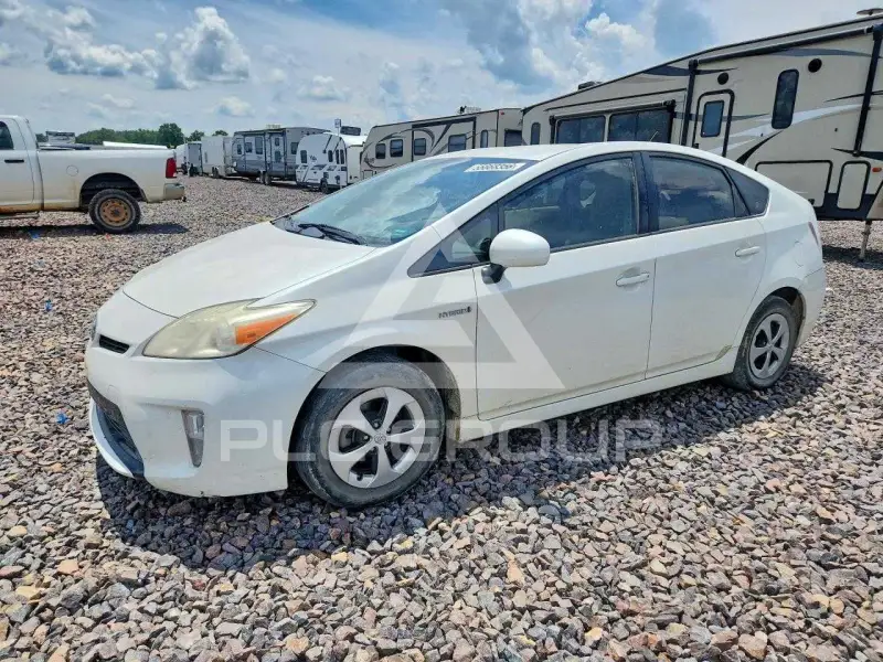 2013 Toyota PRIUS фото