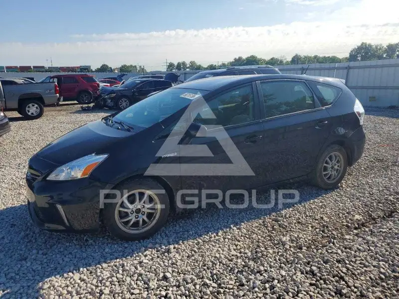 2013 Toyota PRIUS фото