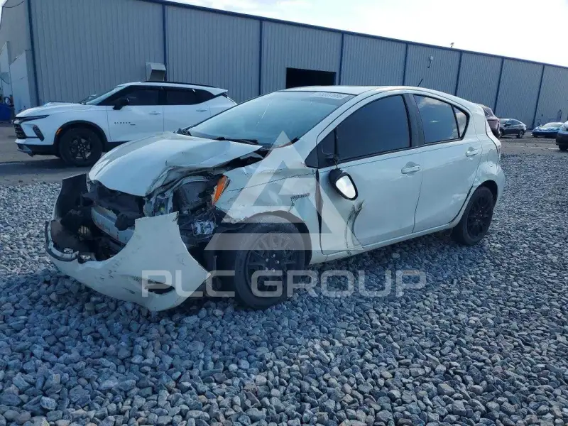 2013 Toyota PRIUS photo