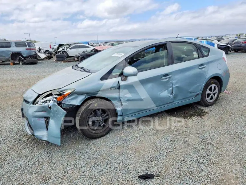 2013 Toyota PRIUS фото