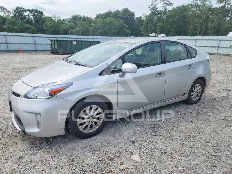 2013 Toyota PRIUS фото