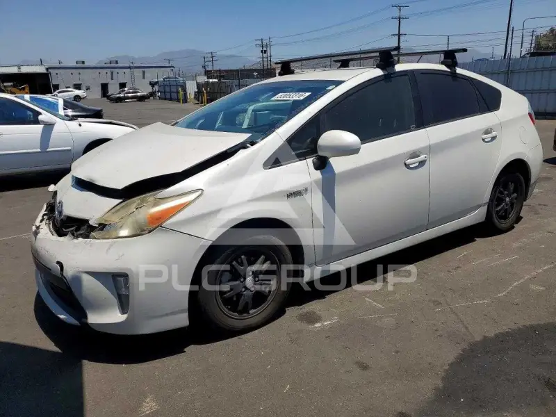 2013 Toyota PRIUS фото