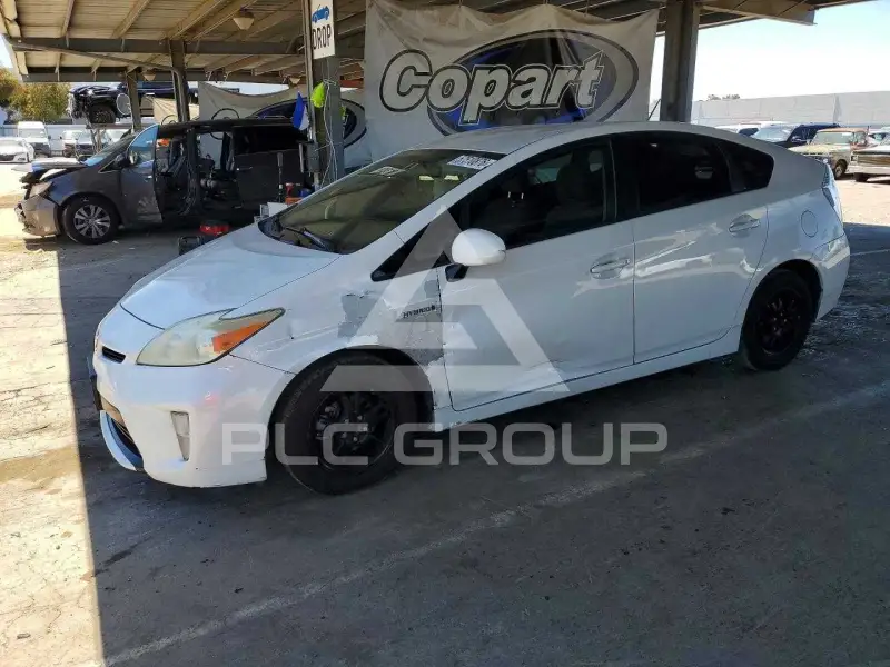 2013 Toyota PRIUS фото