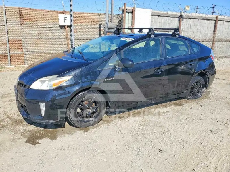 2013 Toyota PRIUS фото