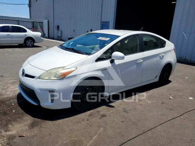 2013 Toyota PRIUS photo
