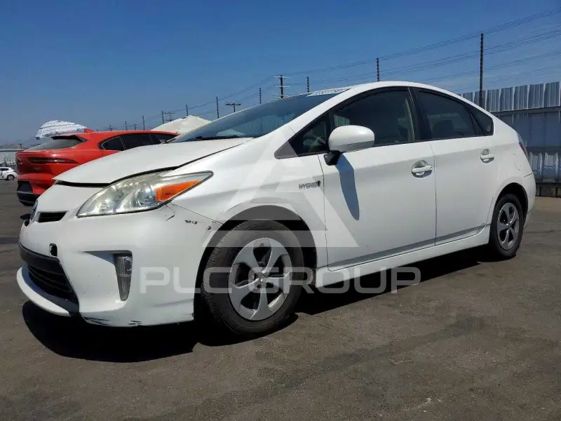 2013 Toyota PRIUS фото