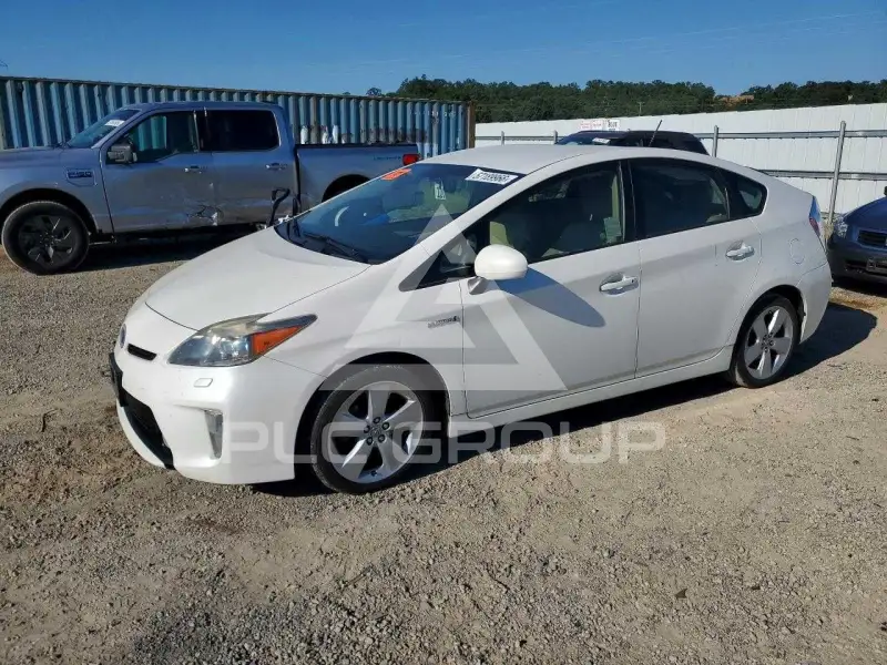 2013 Toyota PRIUS фото