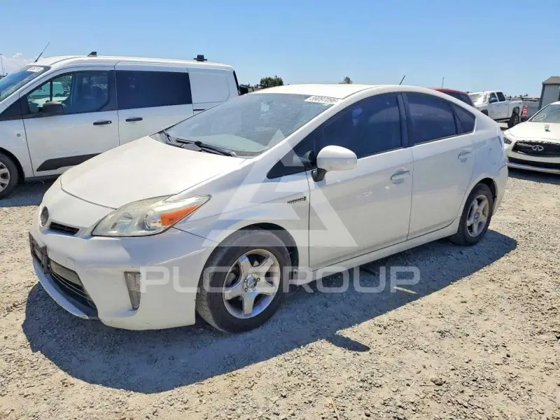 2013 Toyota PRIUS фото