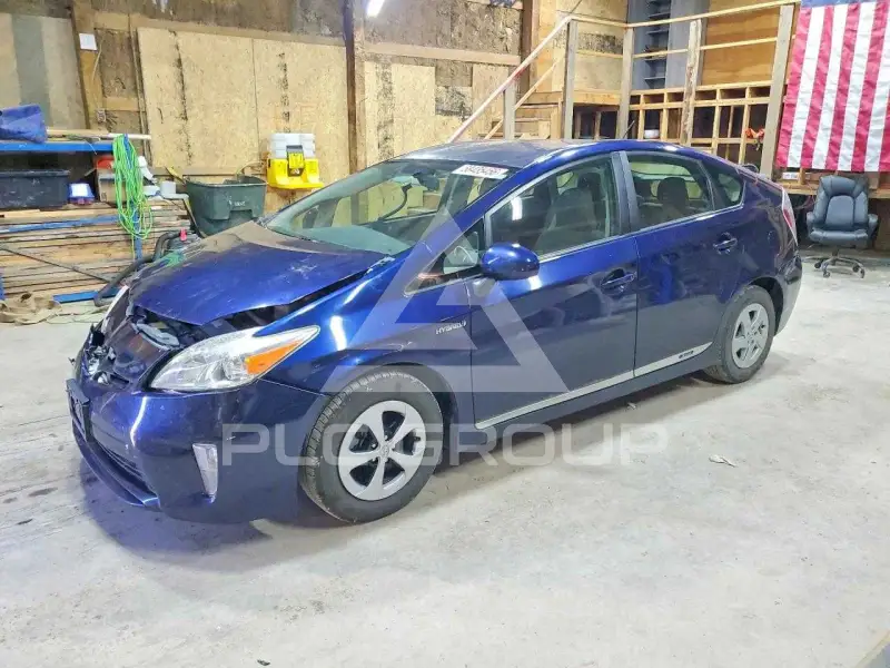2013 Toyota PRIUS фото