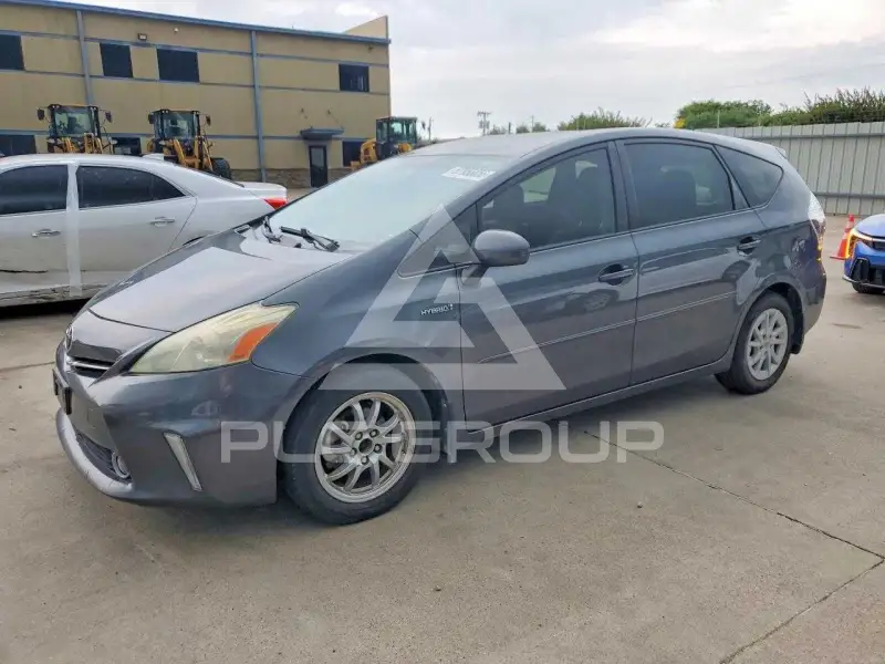 2013 Toyota PRIUS фото