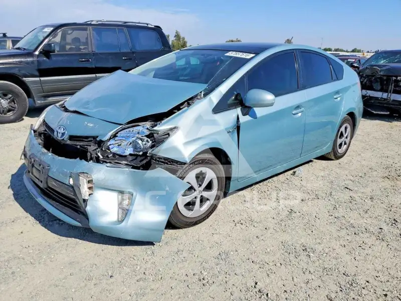 2013 Toyota PRIUS фото