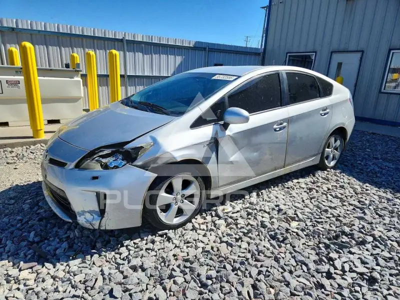 2013 Toyota PRIUS фото