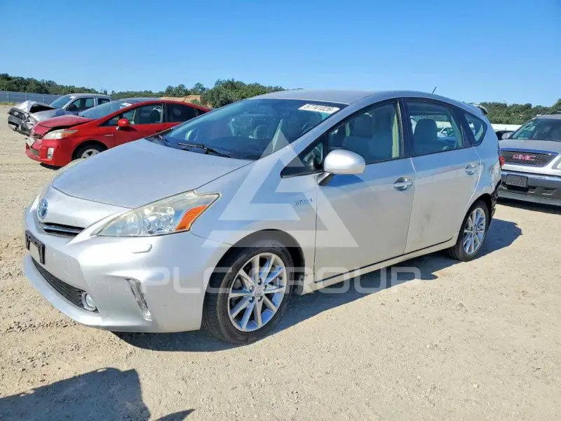 2013 Toyota PRIUS фото