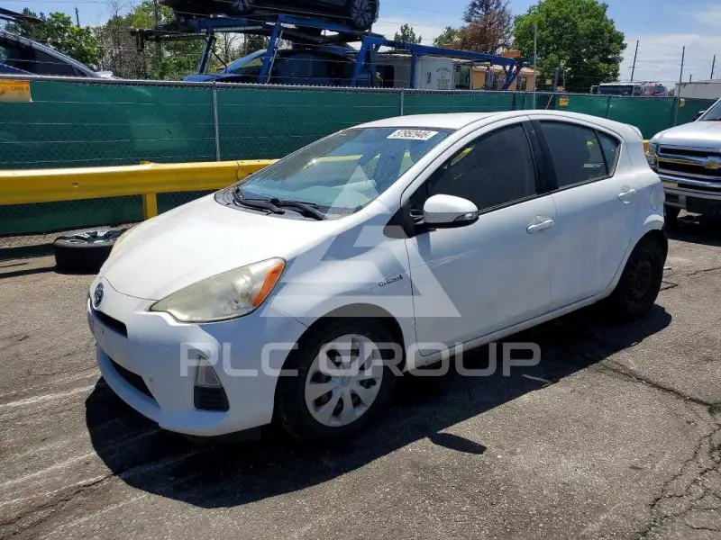 2013 Toyota PRIUS фото