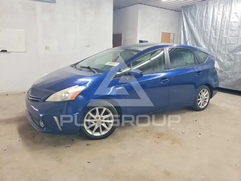 2013 Toyota PRIUS фото