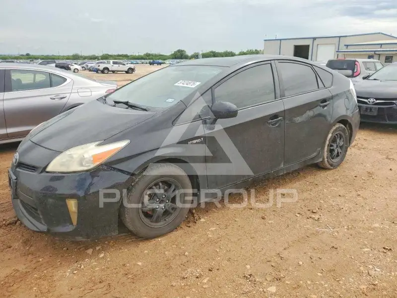 2013 Toyota PRIUS photo