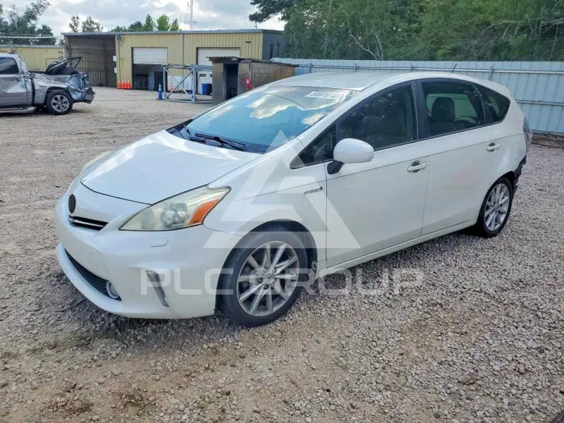 2013 Toyota PRIUS фото