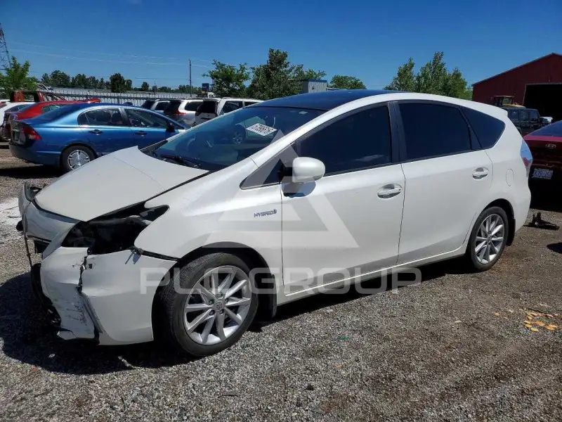 2013 Toyota PRIUS фото