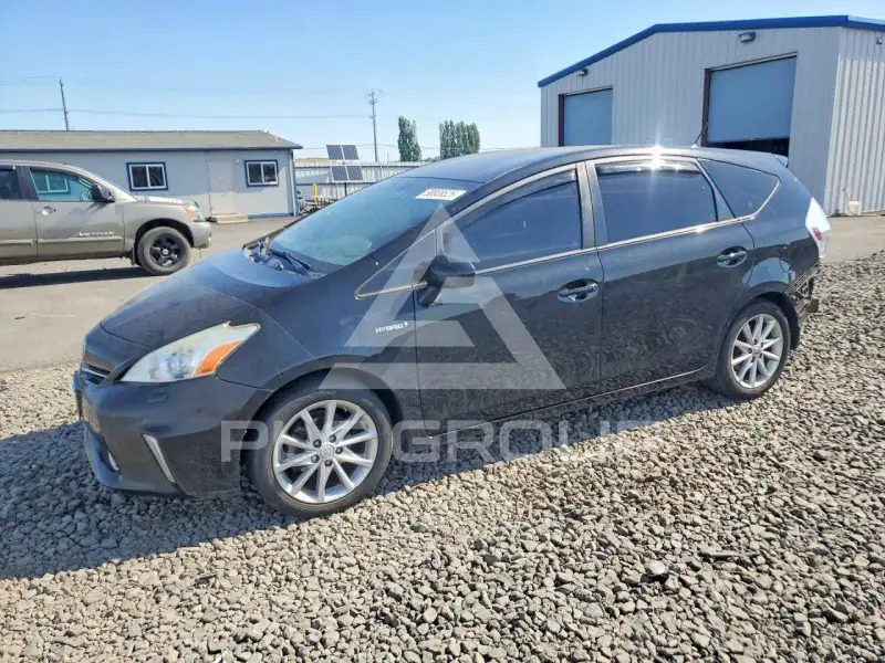 2013 Toyota PRIUS фото