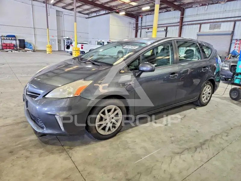 2013 Toyota PRIUS фото