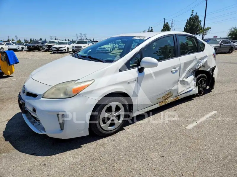 2013 Toyota PRIUS photo