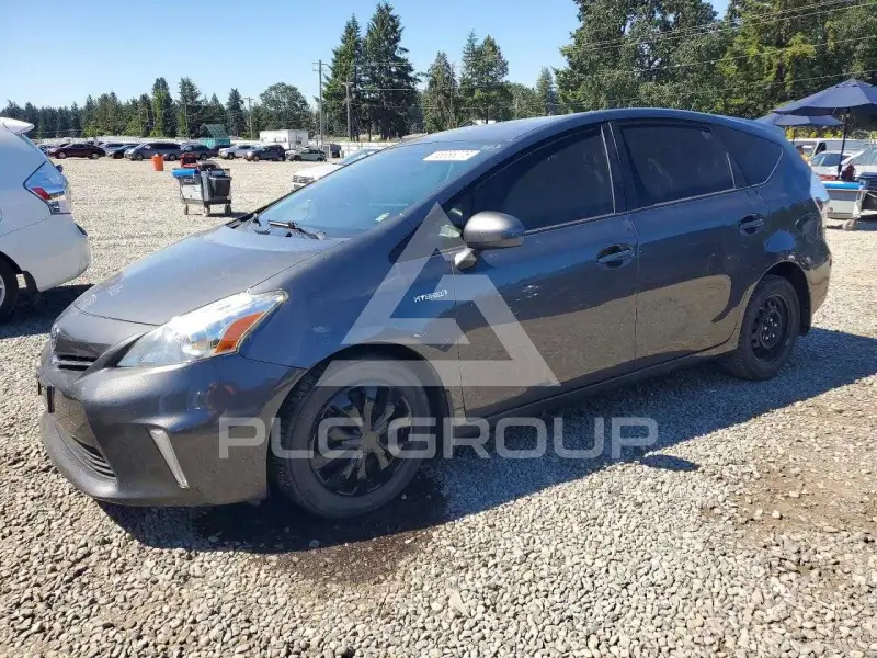 2013 Toyota PRIUS фото