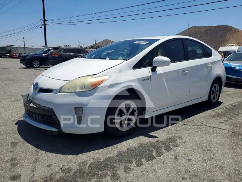 2013 Toyota PRIUS фото