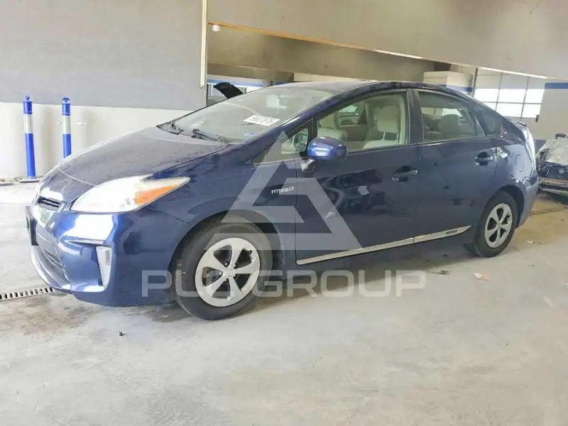 2013 Toyota PRIUS photo