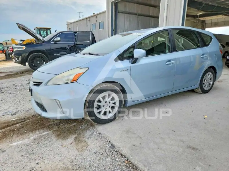2013 Toyota PRIUS photo