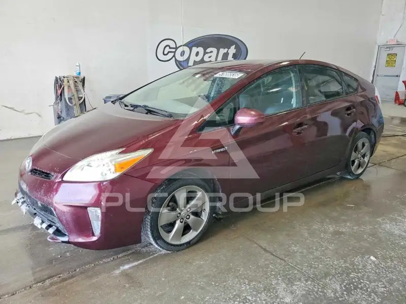2013 Toyota PRIUS фото