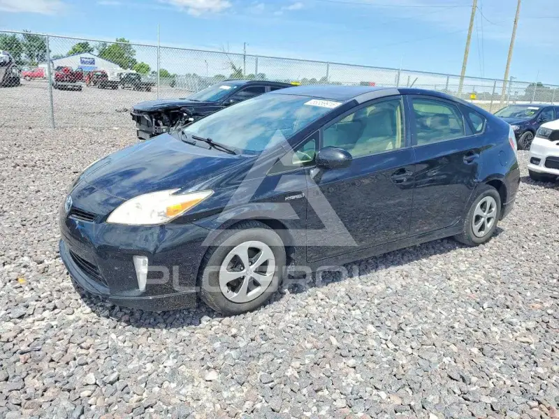 2013 Toyota PRIUS photo