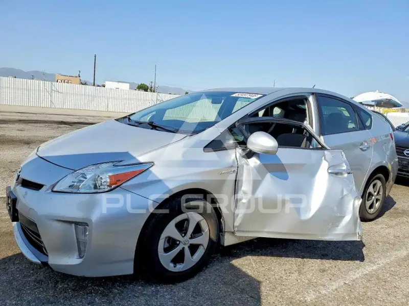 2013 Toyota PRIUS photo