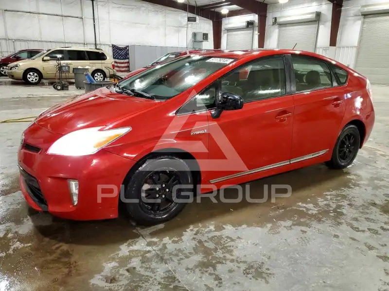 2013 Toyota PRIUS фото