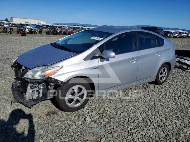 2013 Toyota PRIUS фото